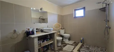 Casa complet mobilata si utilata cu 5 dormitoare | Localitatea Odoreu | Teren 859 mp - foto 19
