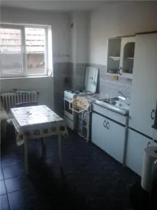 Casa individuala 4 camere | Ideala pentru familie | zona Anton Pann - foto 2