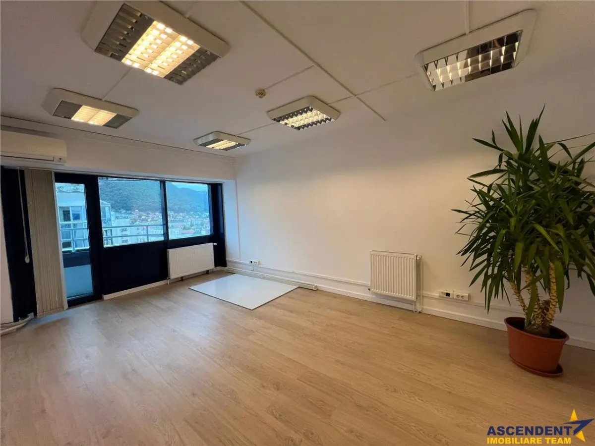 Spatiu de birouri renovat, Centrul Civic, Brasov - foto 1