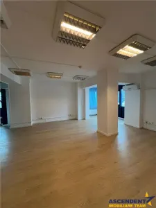Spatiu de birouri renovat, Centrul Civic, Brasov - foto 3