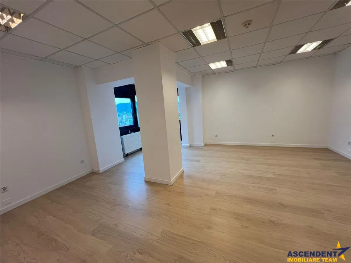 Spatiu de birouri renovat, Centrul Civic, Brasov - foto 22