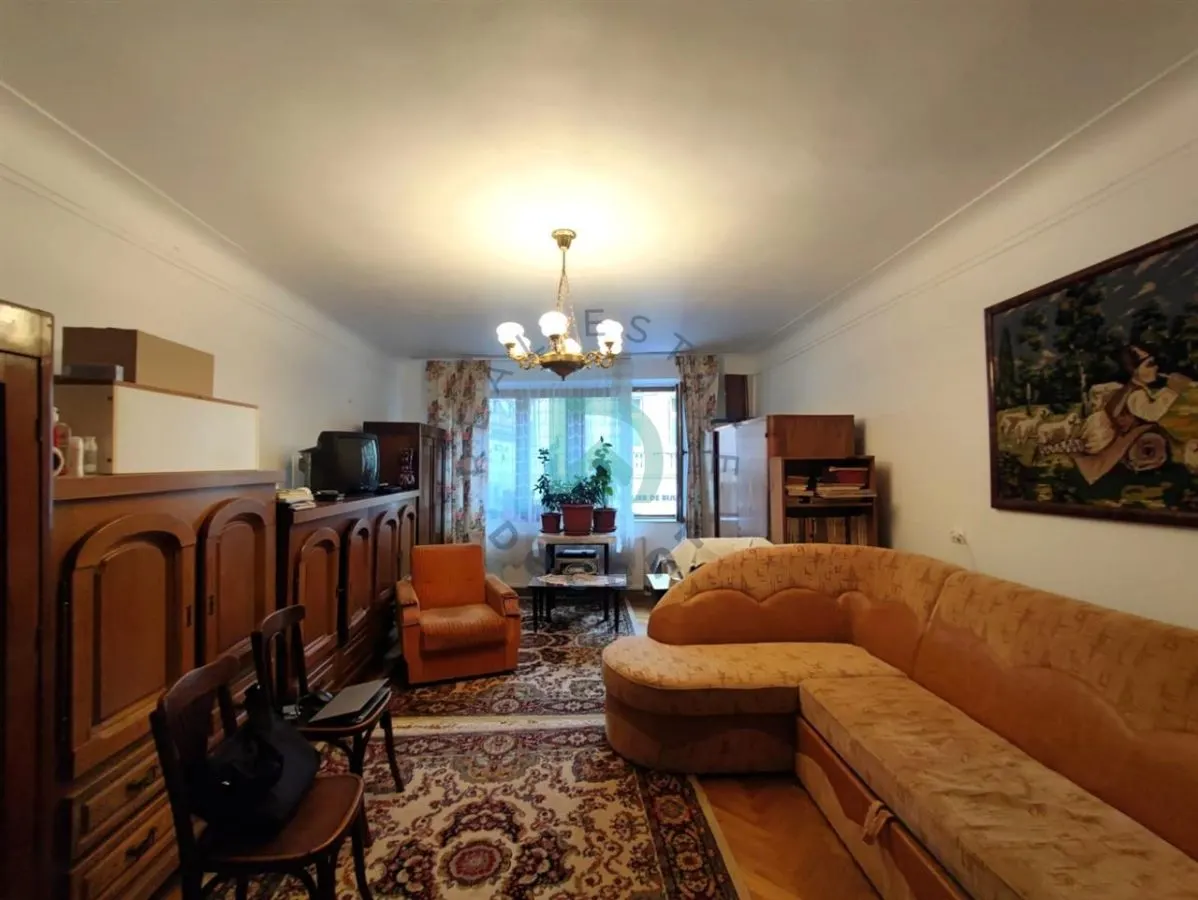 Garsoniera de vanzare  Brasov - foto 1