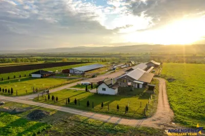 Ferma+Anexe specifice+ Constructie rezidentiala+222.000 mp domeniu - Brasov