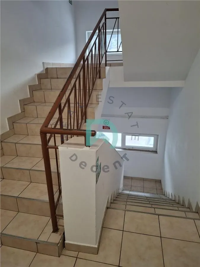Imobil de închiriat – 18 camere | Ideal pentru muncitori, pensiune sau activități comerciale - foto 18
