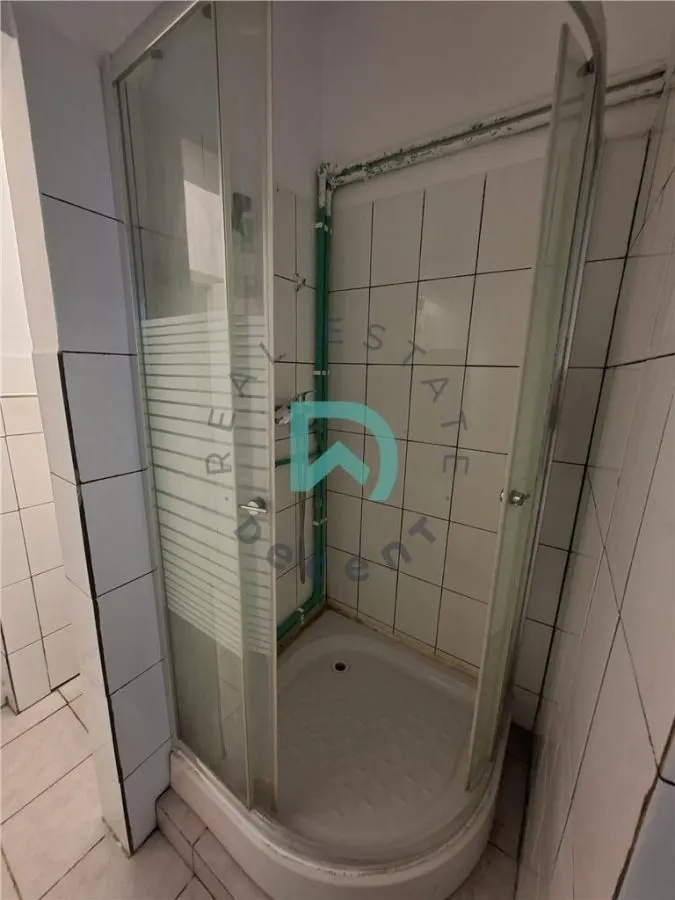 Imobil de închiriat – 18 camere | Ideal pentru muncitori, pensiune sau activități comerciale - foto 20