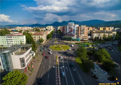 Decomandat, structura frumoasa, terasa generoasa, 3 camere, Brasov - Brasov