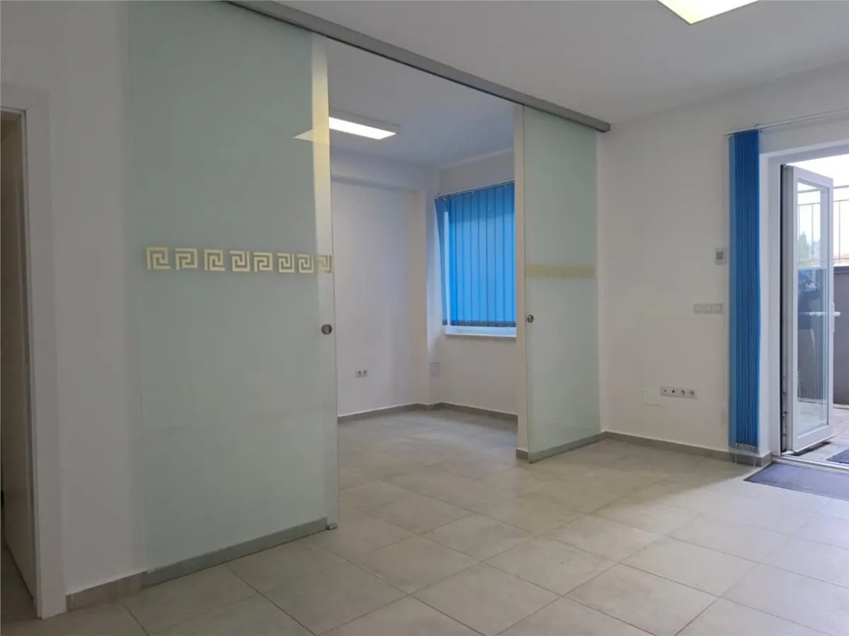 Spatiu Comercial Maurer 39 mp Loc Parcare Terasa - foto 4