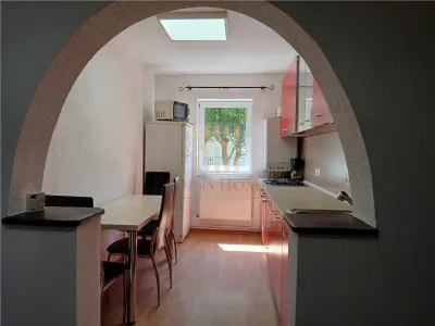 Apartament de inchiriat in Sibiu-3 camere ,parter, spatiu verde la bloc-Vasile Aron - foto 3