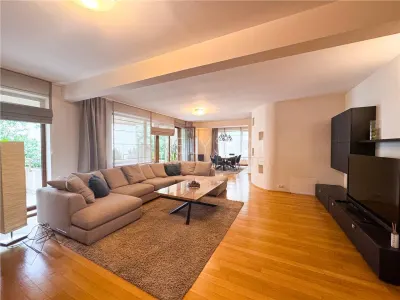 Apartament cu 4 camere de inchiriat Herastrau - Bucuresti