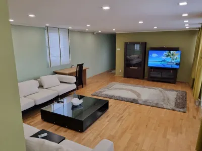 Regim vila, Apartament 3 camere, decomandat,140mp,Ultracentral,Targu Mures. - foto 4