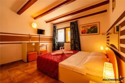 Pensiune cocheta, la poalele emblematicei Cetatii Rasnov, Brasov - foto 19