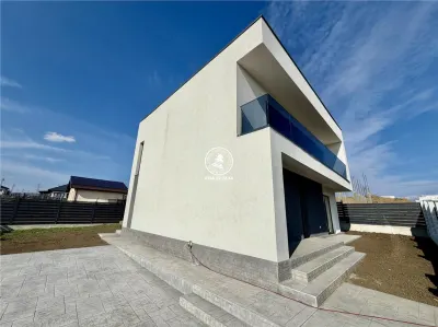 Casa vile vanzare Miroslava - foto 2