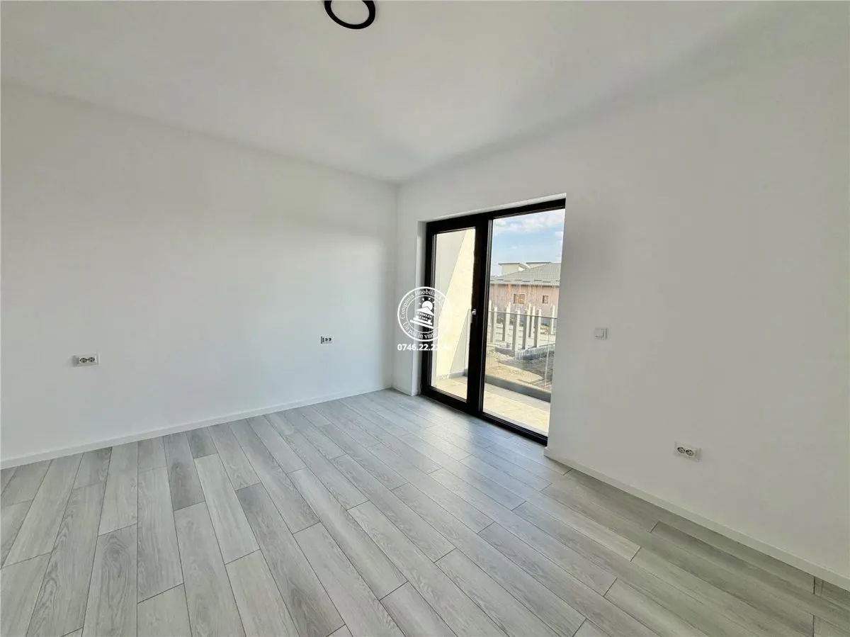 Casa vile vanzare Miroslava - foto 13