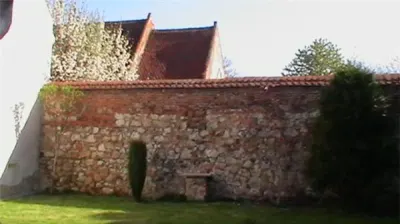 Resedinta de patrimoniu, in perimetru exclusivist - foto 8
