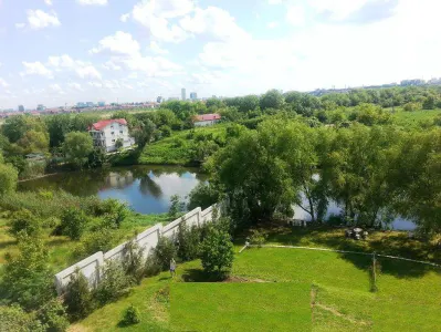 Vila Stil Victorian 1200mp -Curte , Parcare privata si LAC - foto 4