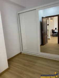 Apartament cu 2 camere, zona Corunca - foto 5