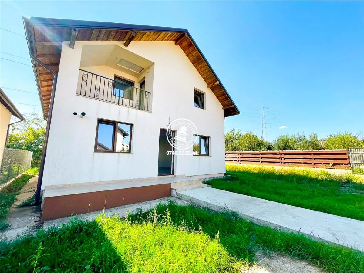Vila  de vanzare  Lunca Cetatuii, - foto 1