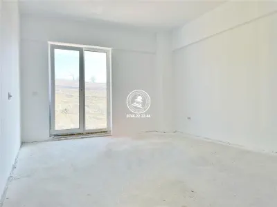 Apartament 3 camere  de vanzare  Pacurari, - foto 2