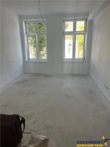 Central, Targu Mures: Spatiu rezidential semifinisat, pretabil birou/locuinta... - foto 6