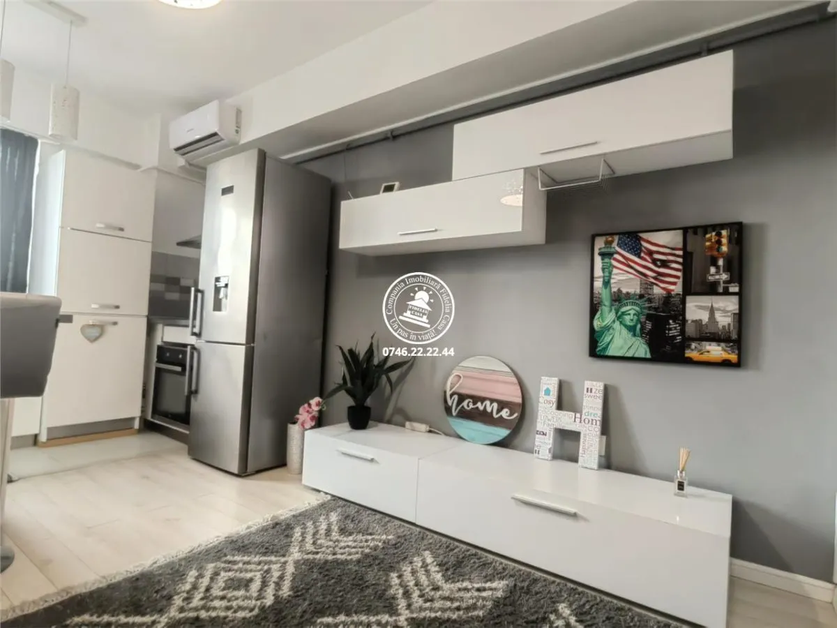 Apartament 3 camere  de vanzare  Tatarasi, - foto 1