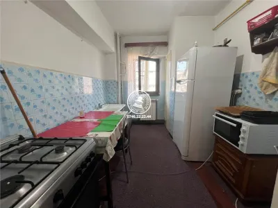 Apartament 3 camere  de vanzare  Pacurari, - foto 3