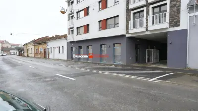 Spatiu comercial de inchiriat – 150 mp – zona Barnutiu / Decebal, Oradea - Oradea