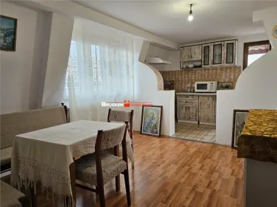 Casa spatioasa P+M cu spatiu comercial – Rogerius, zona Stadionului - foto 2