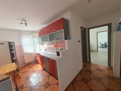 Apartament cu 2 camere de vanzare - foto 5