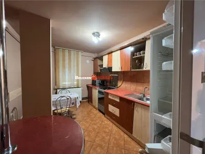 Apartament cu 3 camere de inchiriat - foto 8