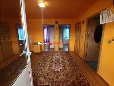 De inchiriat casa in Marghita - foto 2