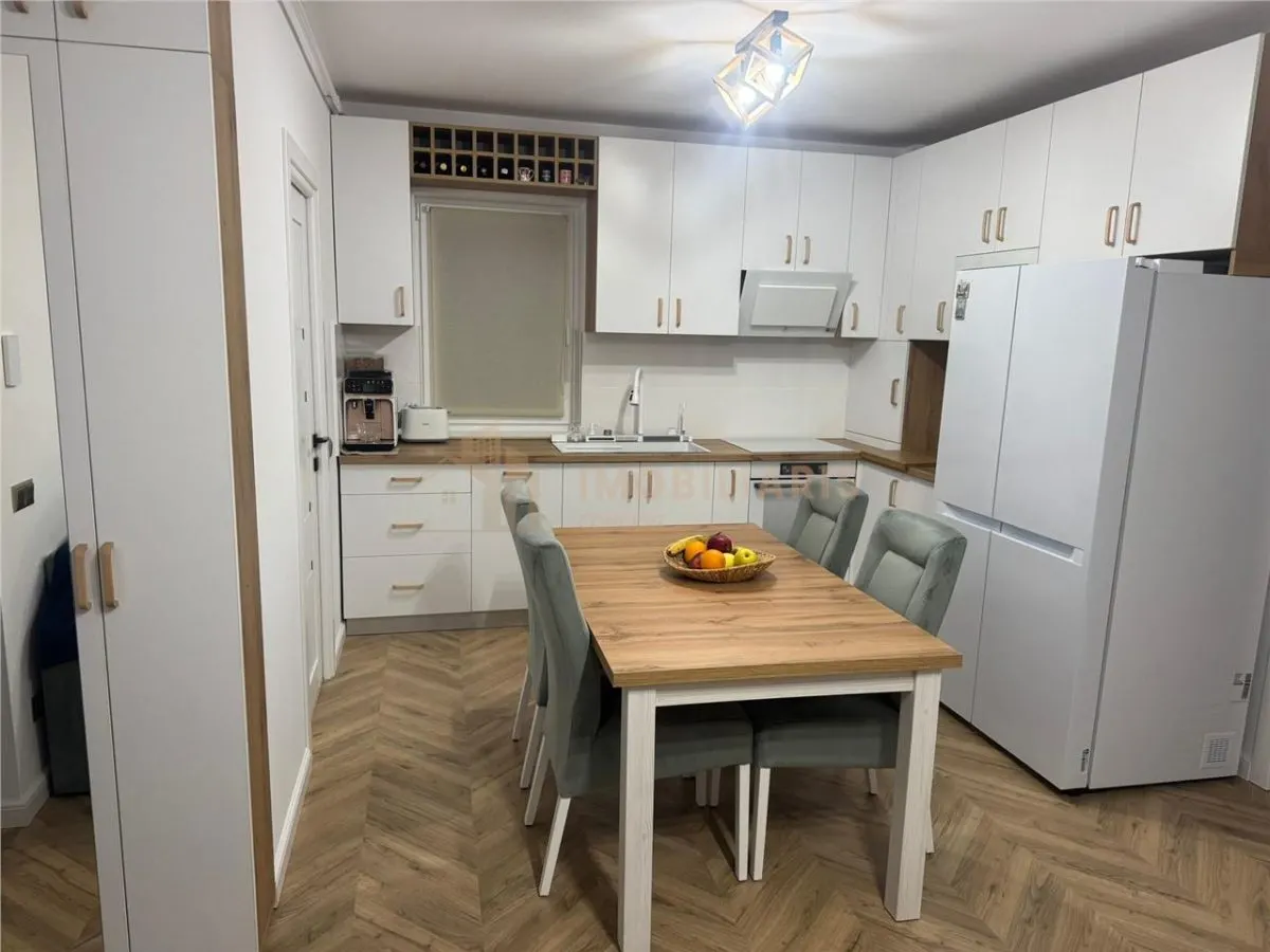 Apartament 3 camere si parcare proprie - foto 2