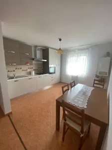 DOI STEJARI / APARTAMENT 3 CAMERE / CENTRALA / BALCON - Focsani
