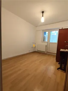 Apartament 4 camere zona 9 mai-Marasesti - foto 2
