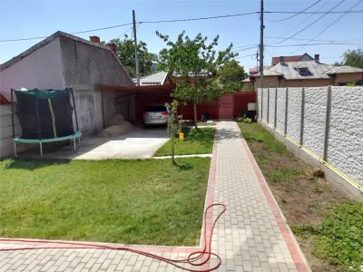 Casa zona Traian-Malu Rosu - foto 2