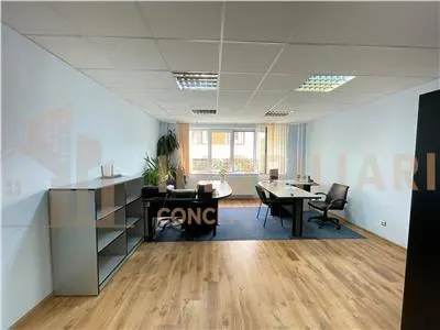 Spatiu de birouri disponibil la inchiriere sau  vanzare - foto 2