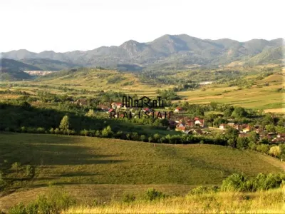 1,8 ha teren cu priveliste langa Deva in Barsau. - Barsau