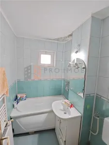 Apartament 2 camere cf 1 decomandat zona Micro 5 - foto 4