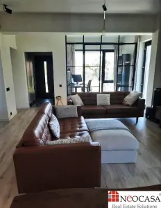 VECINATATE LAC, VILA 2021, SUPERBA, 5 CAMERE, TEREN 390 MP! - foto 2