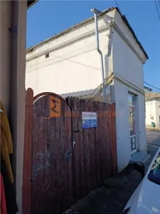 Casa tip parter zona Brosteni - foto 3