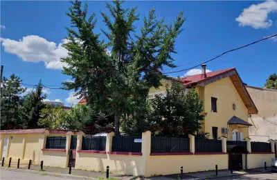 Vanzare vila Gara de Nord - Calea Plevnei | teren 212 mp | renovata 2020 | - Bucuresti