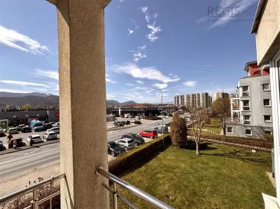 De vanzare | 3 camere decomandat, parcare si boxa - foto 4