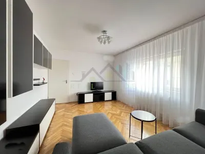 Apartament 3 camere zona Centrul Civic - foto 2