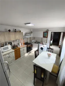 EXCLUSIVITATE! Casa tip parter zona 23 August - foto 10