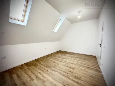 2 camere 96 mp, 2 bai, vedere spectaculoasa – Rasnov - foto 10