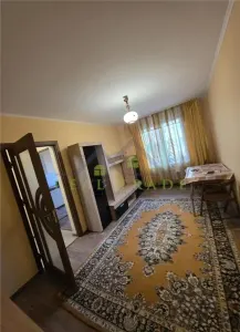 Garsoniera decomandata zona Astra - Brasov