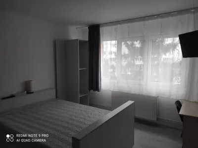 Garsoniera decomandata etaj intermediar zona Astra - Brasov