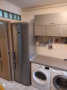 Garsoniera decomandata etaj intermediar zona Astra - foto 6
