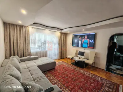 Apartament 3 camere confort 1 semidecomandat zona  Independentei - Buzau