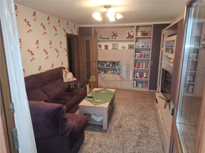 Apartament 3 camere etaj intermediar Tractorul - foto 3