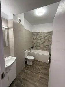 vanzare garsoniera | 51mp utili |  Bazin Titan | Parcul Teilor | et 3/7 |  bloc 2022 | terasa 14mp cu vedere frumoasa | - foto 3